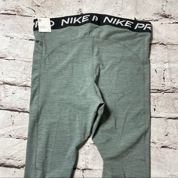 NWT Nike Pro Women’s Plus Athletic Leggings - Size 2X - Picture 8 of 10